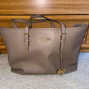 Michael Kors Tote